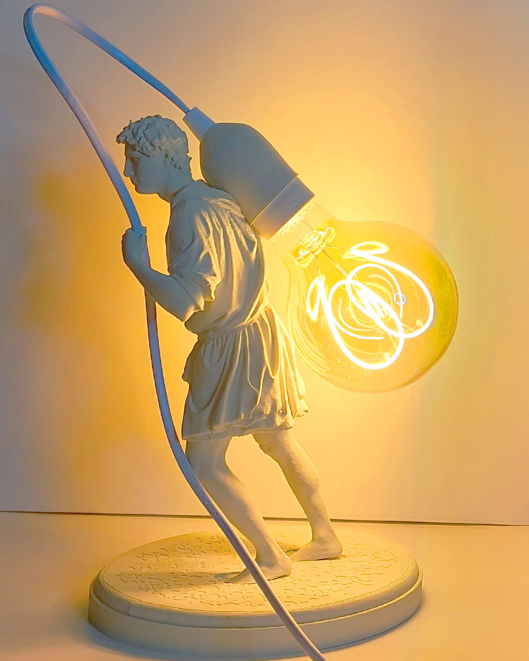 Home décor lamp "Messenger of Light"