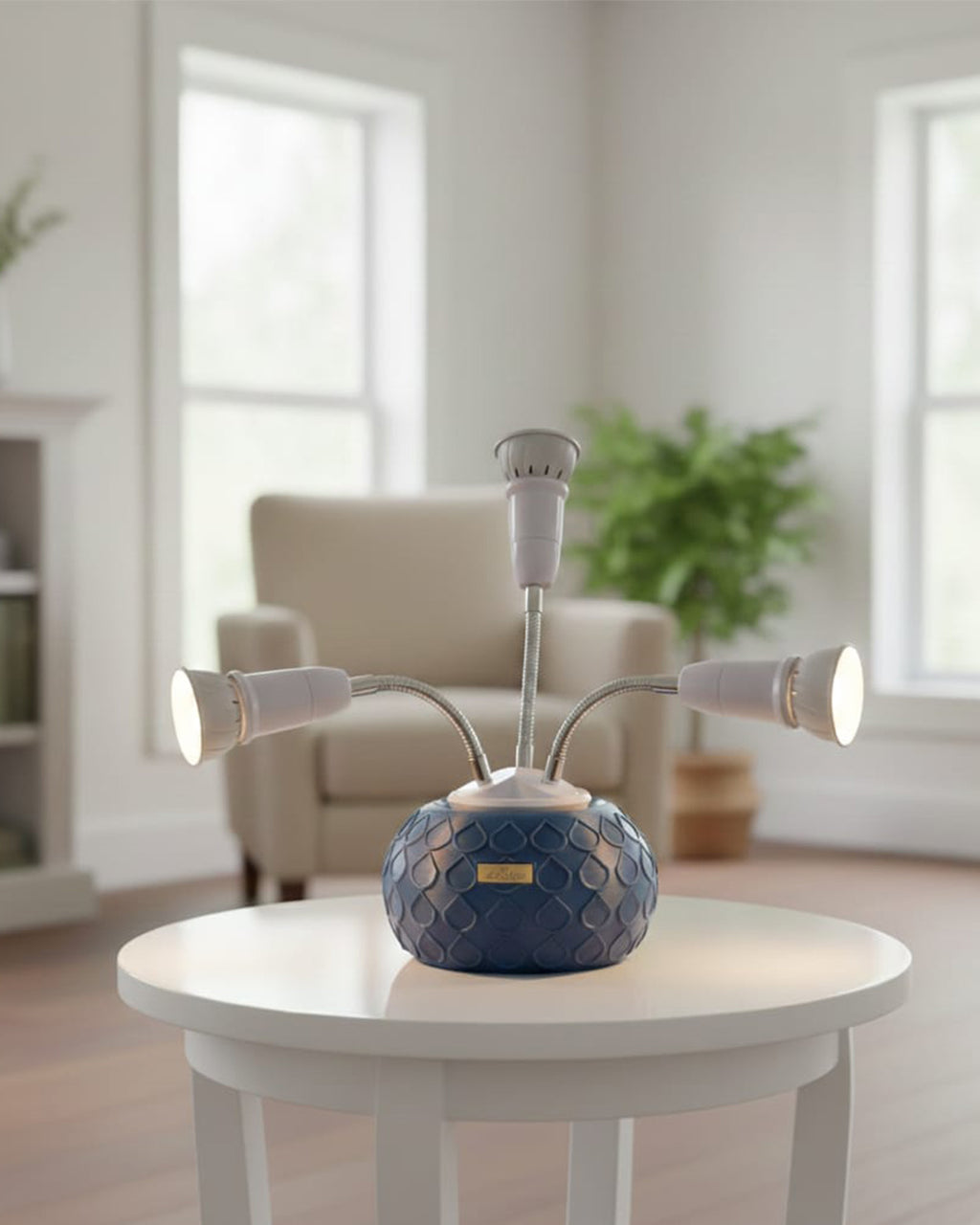 The "LilaKris" Triple-Head Flexible Lamp